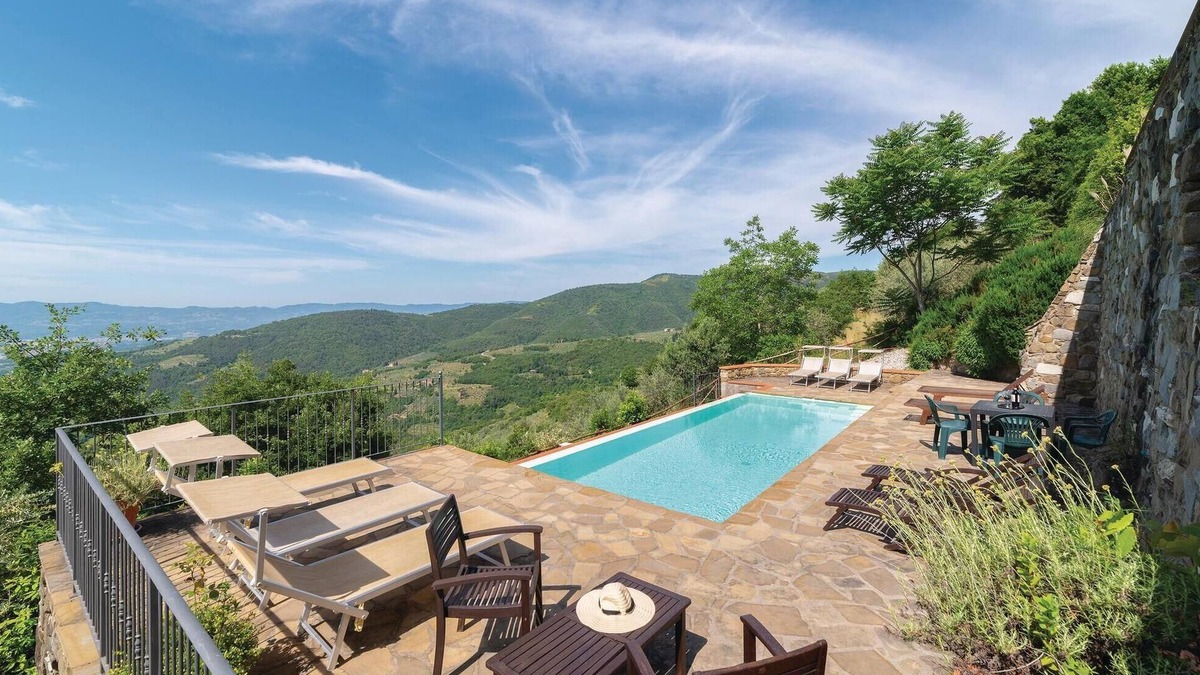 Loro Ciuffenna Apartment | Nice apartment in Loro Ciuffenna AR