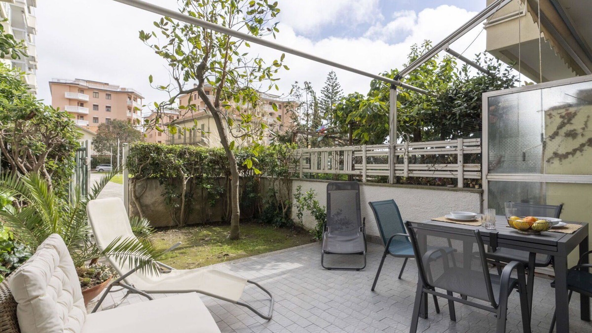 Marina di Andora Apartment | Nice apartment for 4 guests with A/C, WIFI, terrace, pets allowed and parking
