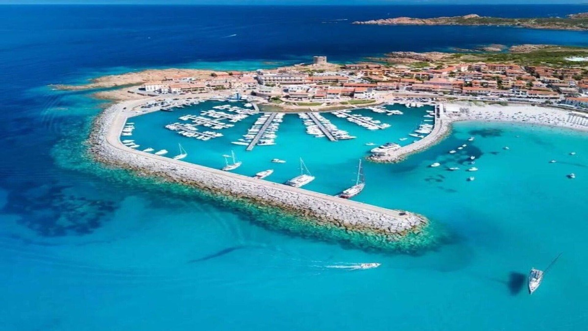 Canneddi Apartment | Nice apartment for 4 people with WIFI, A/C, TV, terrace and pets allowed