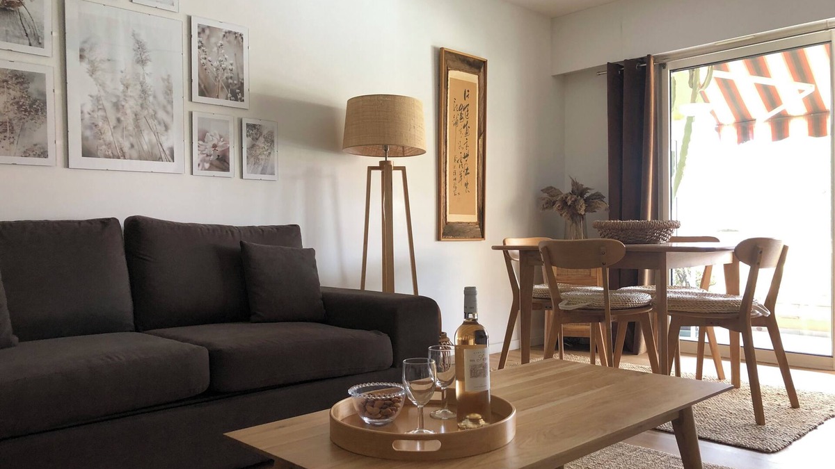 Boulouris-sur-Mer Apartment | Nice apartment 100m from the beach, pool, terrace, garage, secure residence.