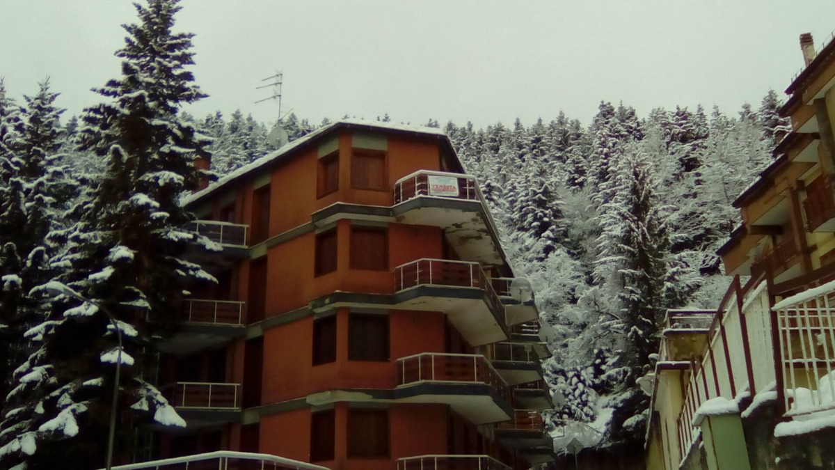 Roccaraso Apartment | Nice apartment covered in wood in the center of Roccaraso