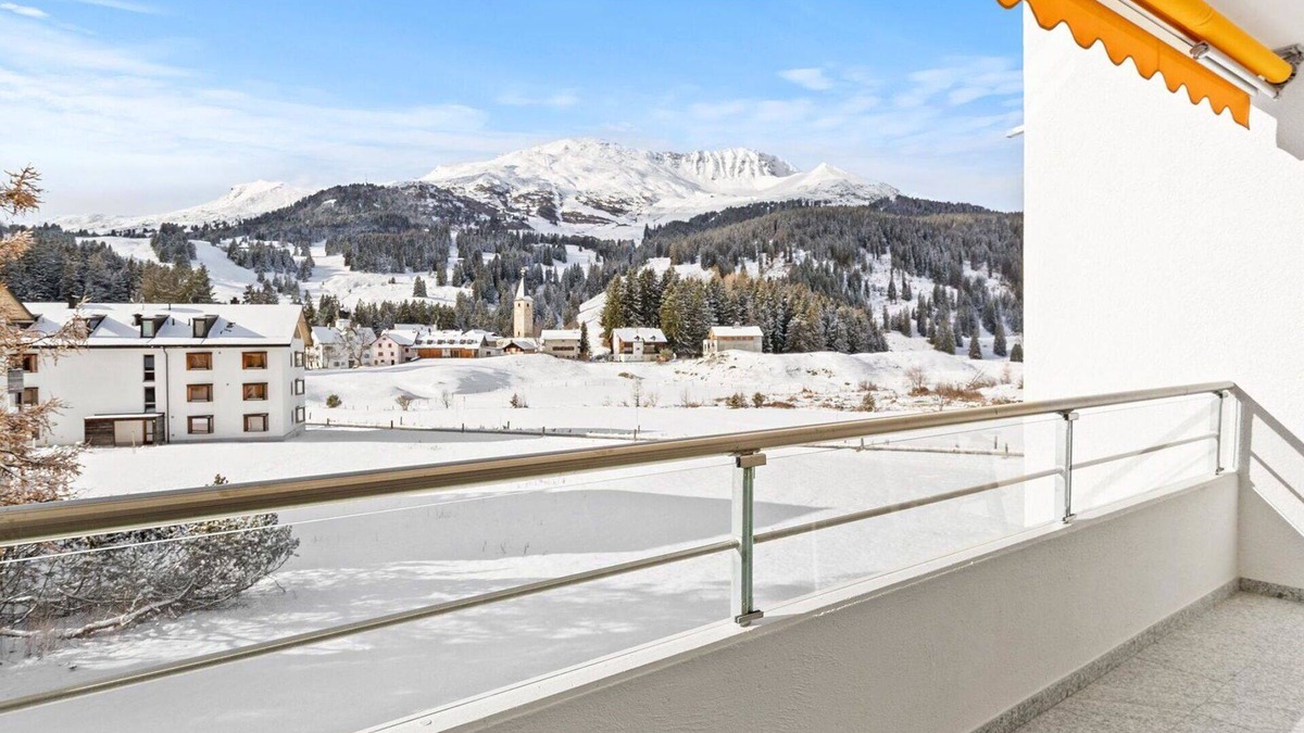 Parpan Apartment | Nice apartment for 3 guests with WIFI, TV and balcony