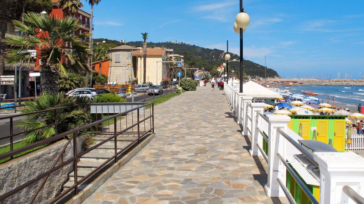 Marina di Andora Apartment | Nice apartment for 3 guests with A/C, WIFI, TV, terrace and parking