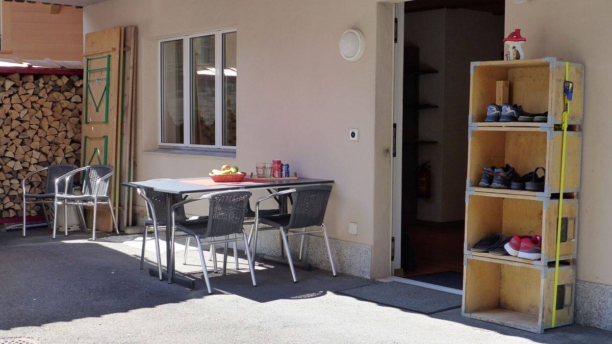 Boenigen Apartment | Nice apartment for 3 people with WIFI, A/C, TV, terrace and parking