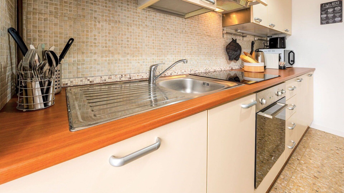 Pavia Apartment | Nice apartment for 4 guests with WIFI, A/C, TV, terrace, panoramic view and parking