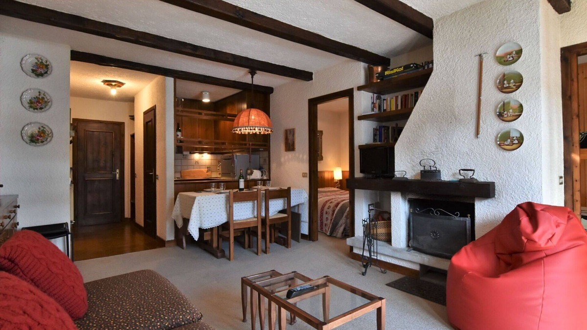 Madesimo Apartment | Nice apartment for 5 people with WIFI, TV, terrace and parking
