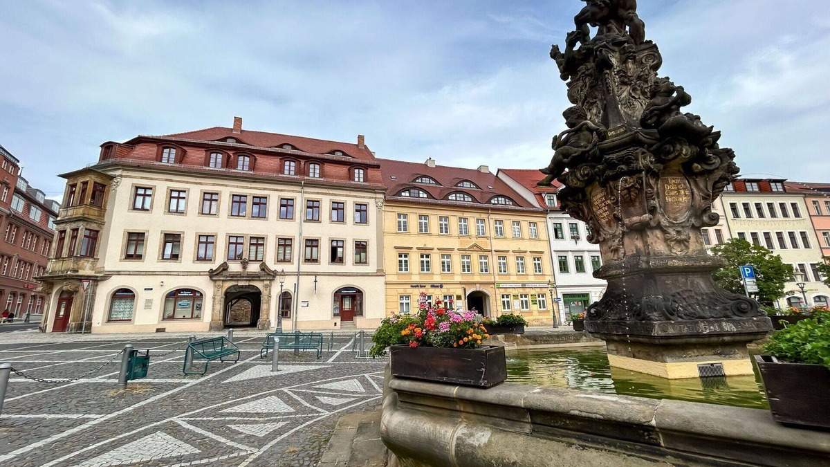 Zittau Apartment | Nice apartment for 6 people with WIFI, TV, patio and pets allowed