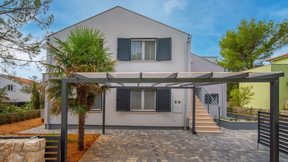 Artatore Apartment | Nice apartment for 6 people with hot tub, WIFI, A/C, TV and terrace
