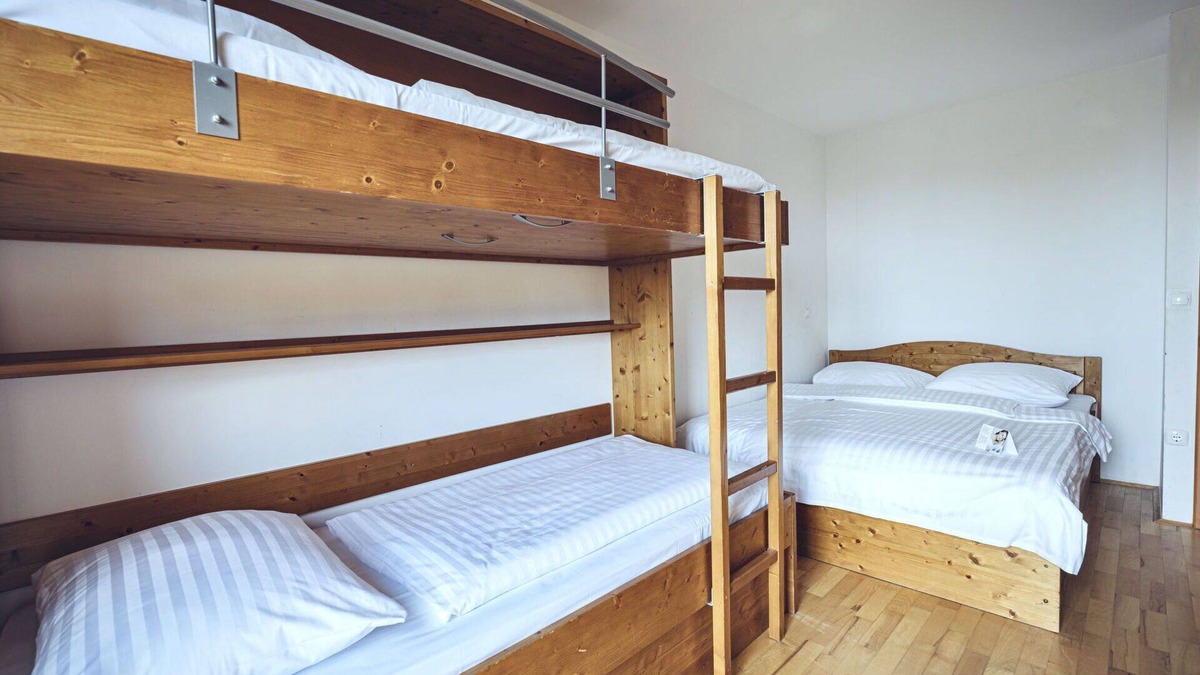 Hocko Pohorje Apartment | Nice apartment for 7 guests with pool, WIFI, TV, balcony, pets allowed and panoramic view