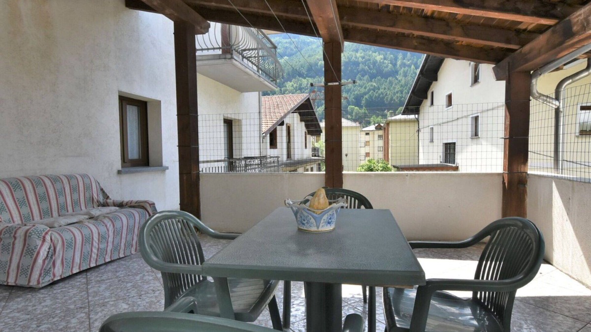 Grosio Apartment | Nice apartment for 7 people with WIFI, TV and terrace