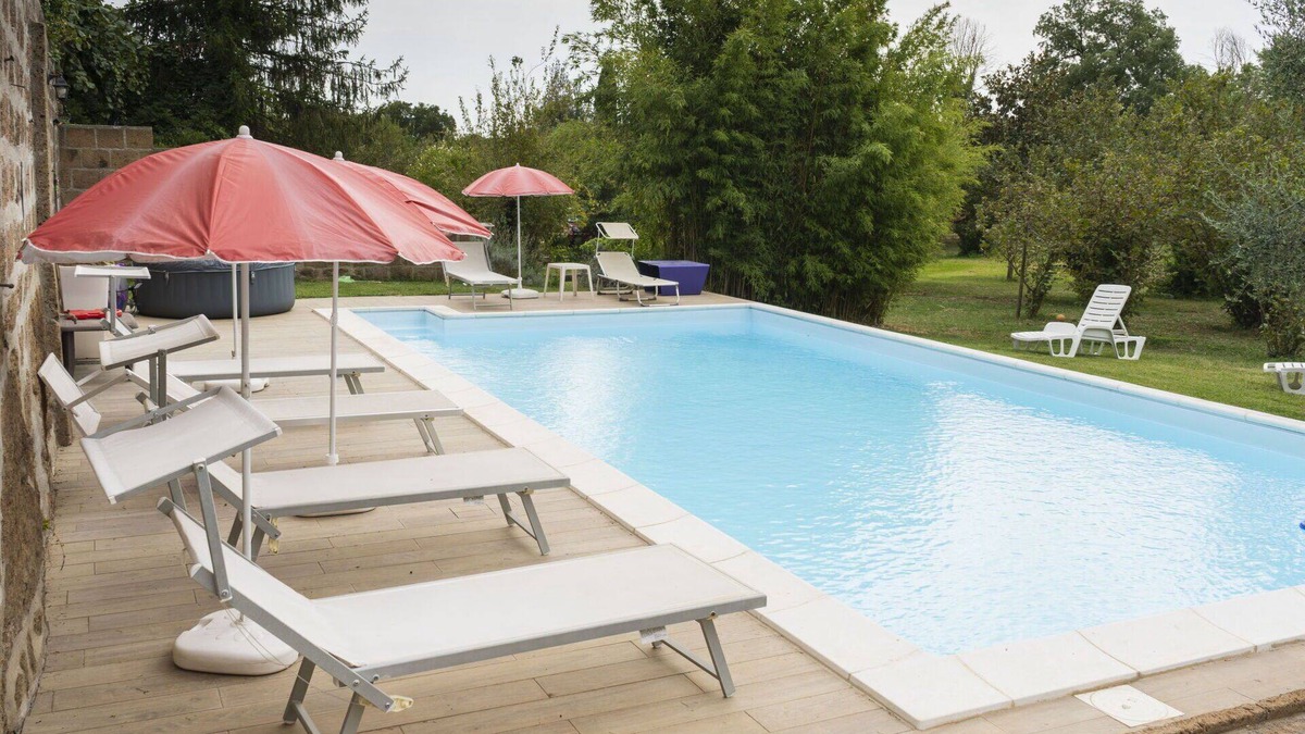 Corchiano Apartment | Nice apartment for 9 guests with pool, WIFI, TV, pets allowed and parking