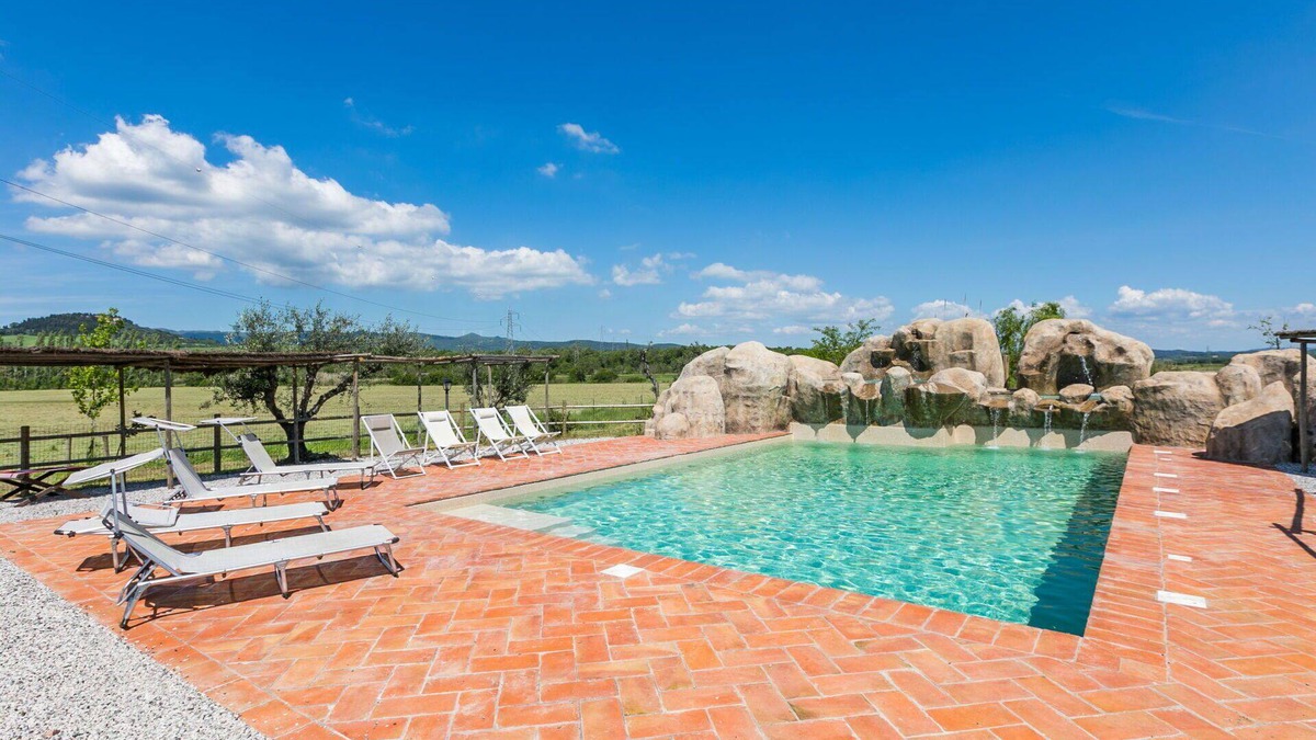 Guardistallo Apartment | Nice apartment for 4 people with WIFI, A/C, pool, patio, pets allowed, panoramic view and parking