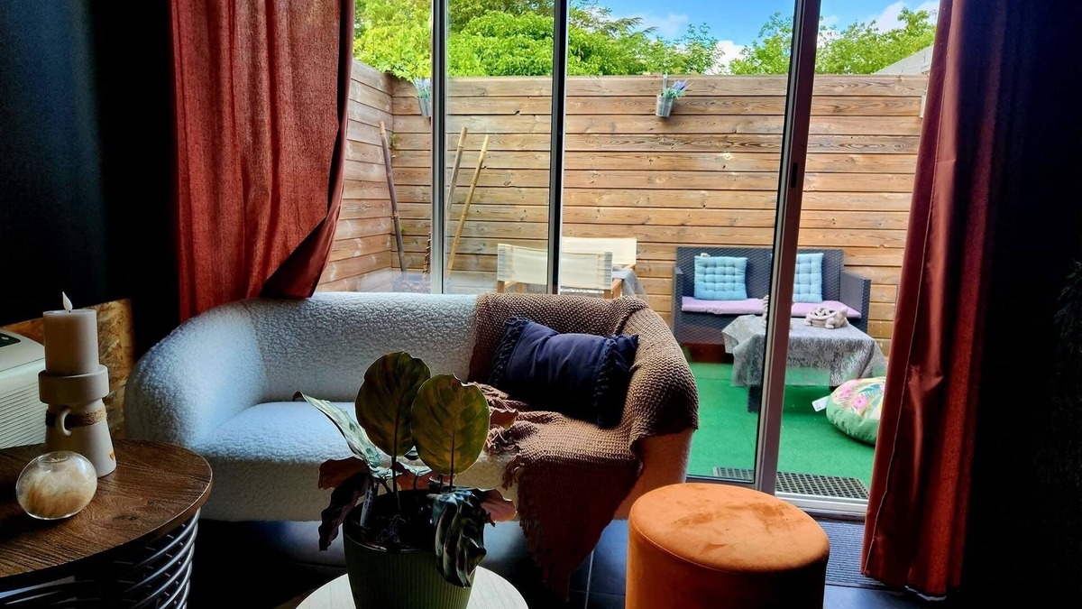 Noeux-les-Mines Apartment | Nice apartment with relaxation area