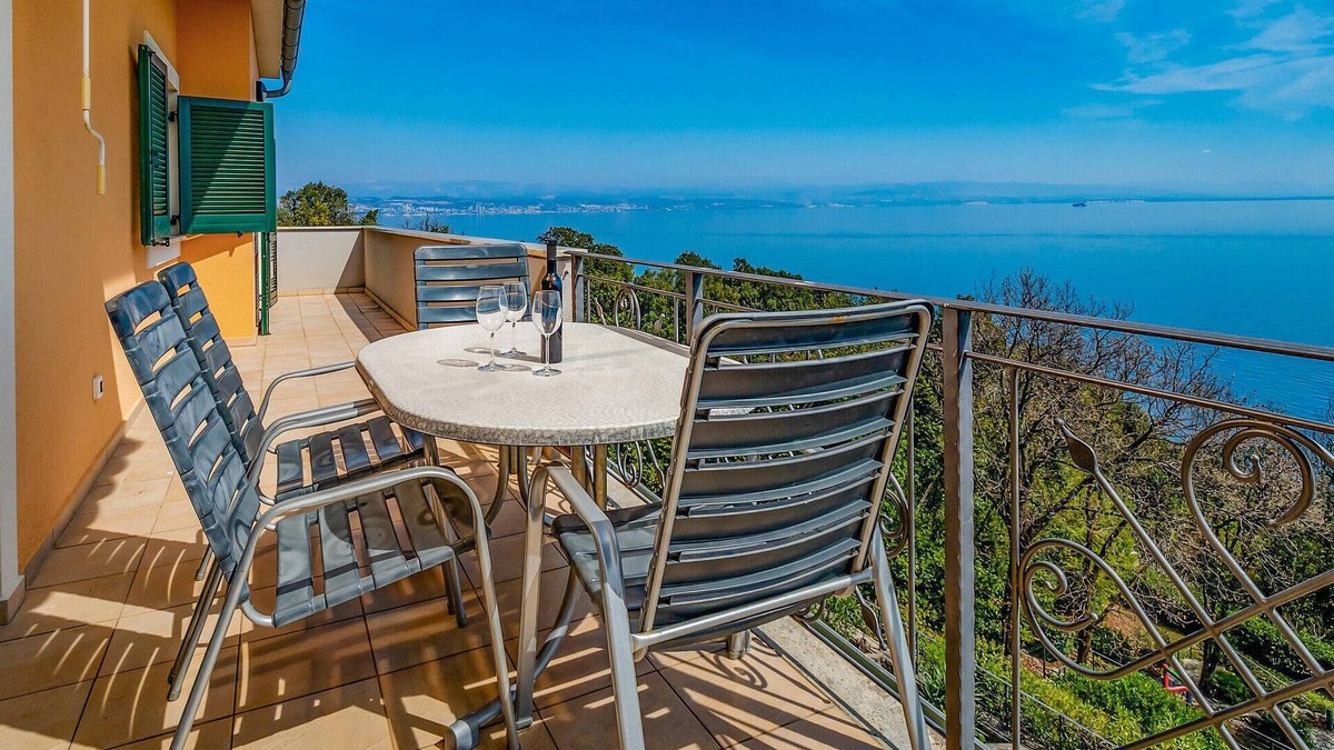 Donji Kraj Apartment | Nice apartment in Moscenicka Draga