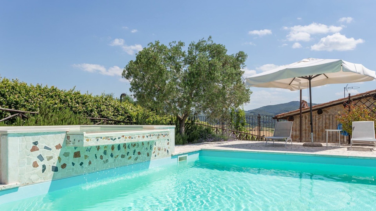 Montoro Villa | Nice apartment in villa for 3 guests with WIFI, pool, A/C, TV and parking