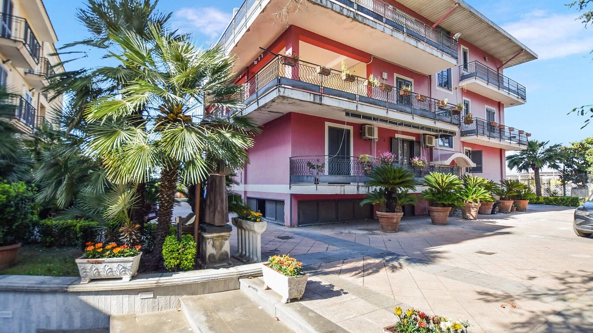 Angri Apartment | Nice apartment in Angri with WiFi