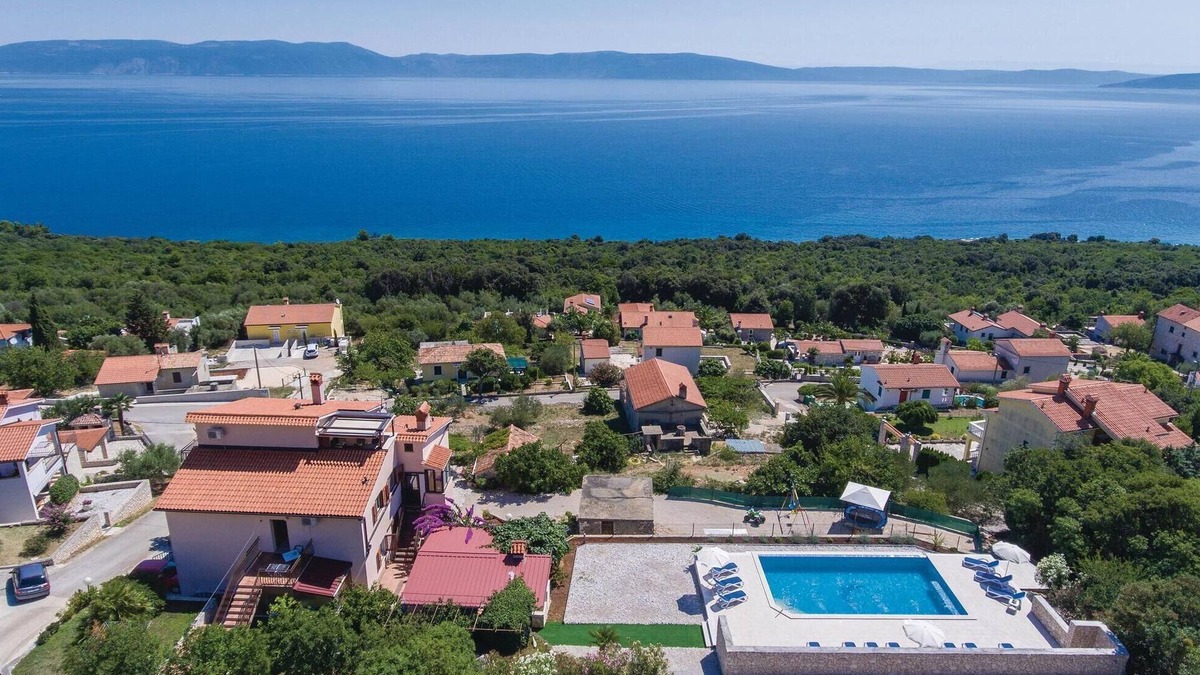 Ravni Apartment | Nice apartment in Labin with WiFi