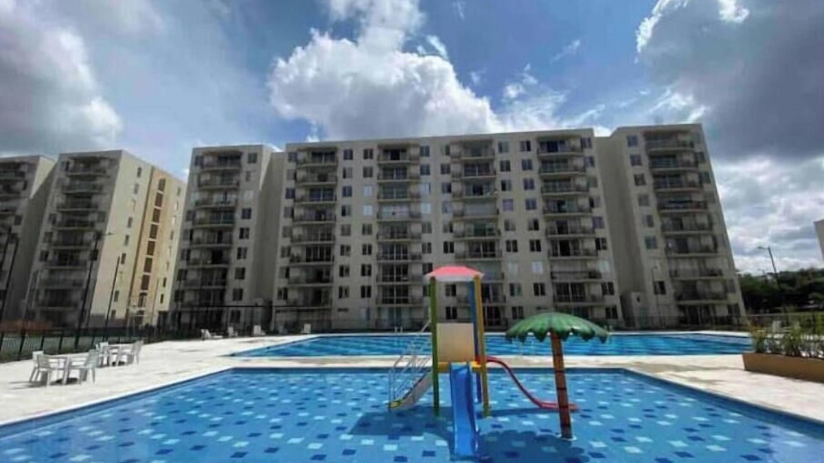 Ricaurte Apartment | Nice apartment in Ricaurte with 2AC and parking space.