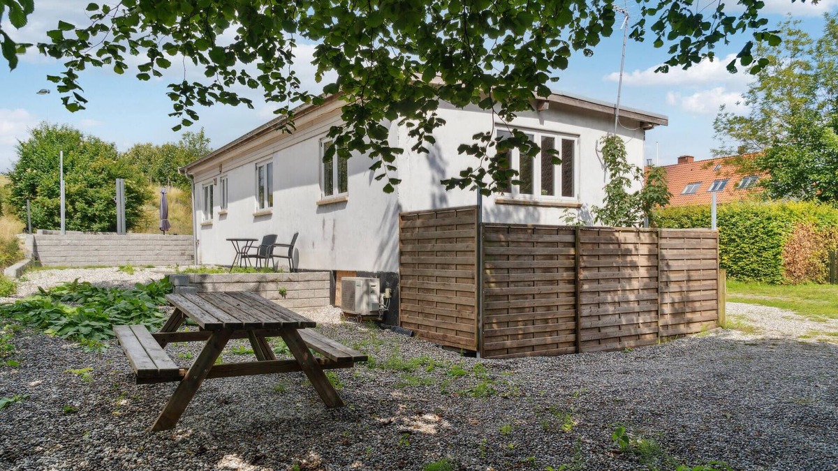 Tranebjerg Apartment | Nice apartment in Samsø with WiFi