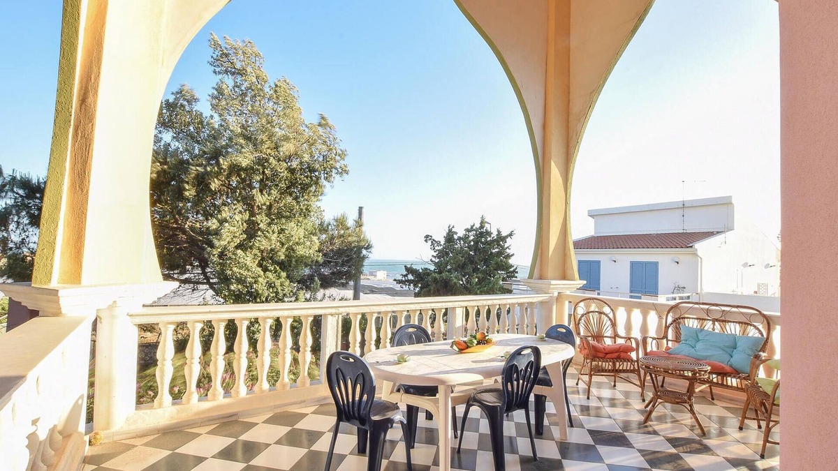 Scoglitti Apartment | Nice apartment in Scoglitti with WiFi
