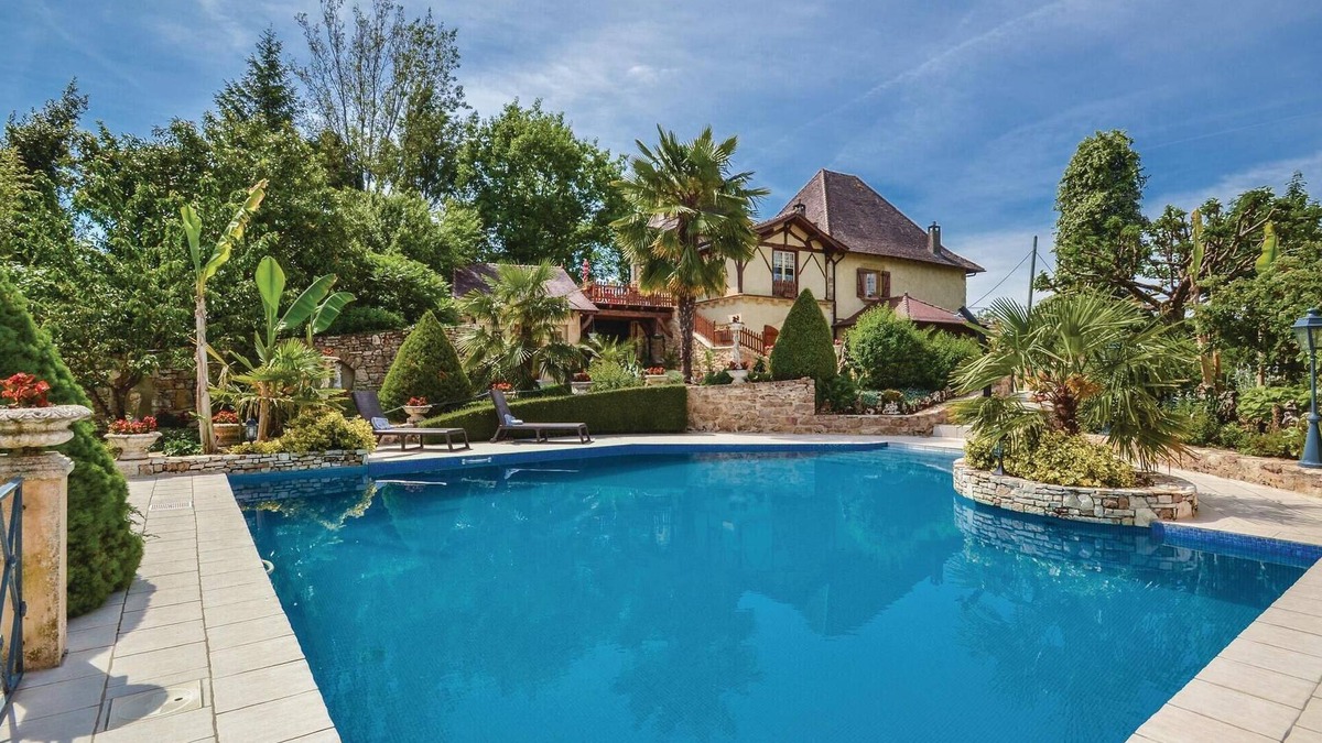 Terrasson-la-Villedieu Apartment | Nice apartment in Terrasson with WiFi
