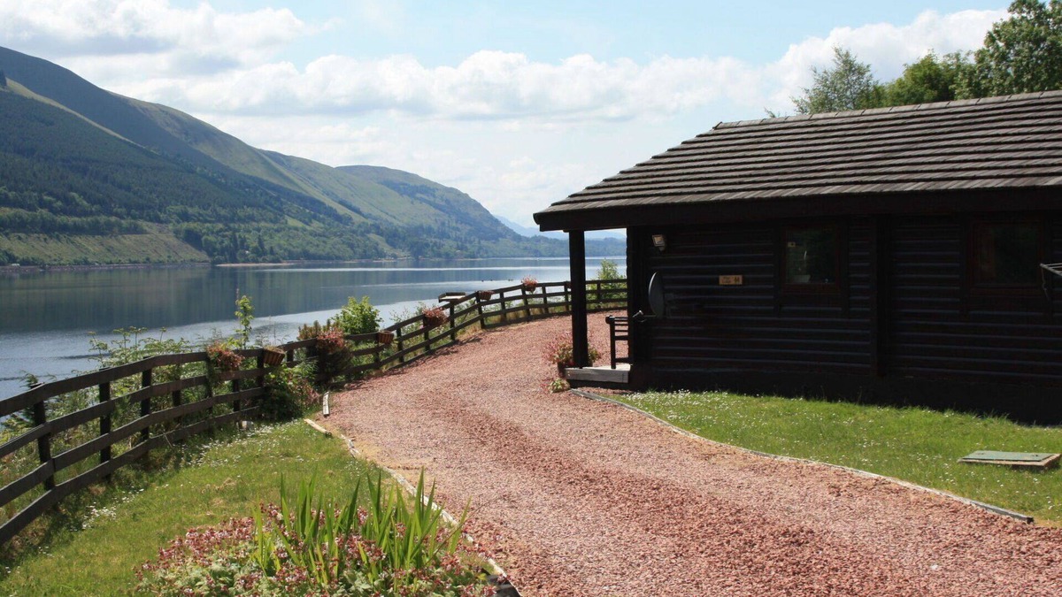 South Laggan House | Nice apartment in villa for 4 people with TV and parking