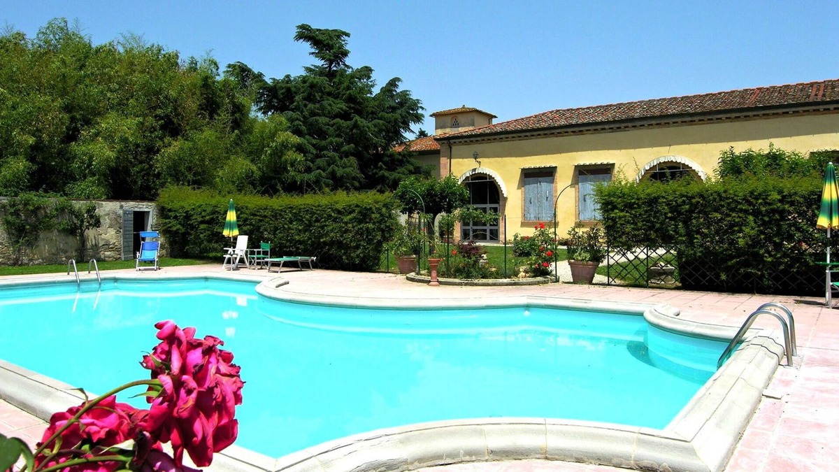 Scarperia e San Piero Villa | Nice apartment in villa for 6 guests with WIFI, pool, TV, panoramic view and parking