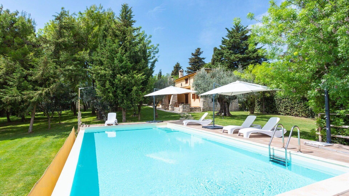 Casalbordino House | Nice apartment in villa for 6 guests with pool, WIFI, TV, terrace and parking
