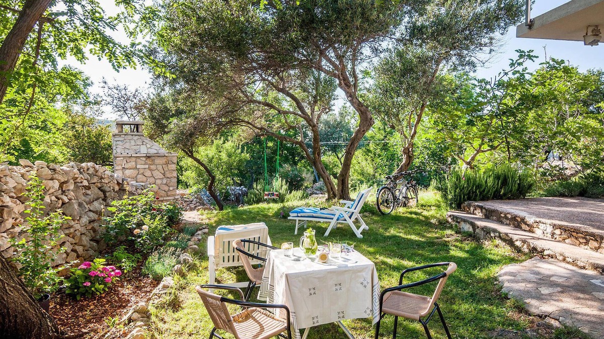 Vinjerac Apartment | Nice apartment in Vinjerac with kitchen