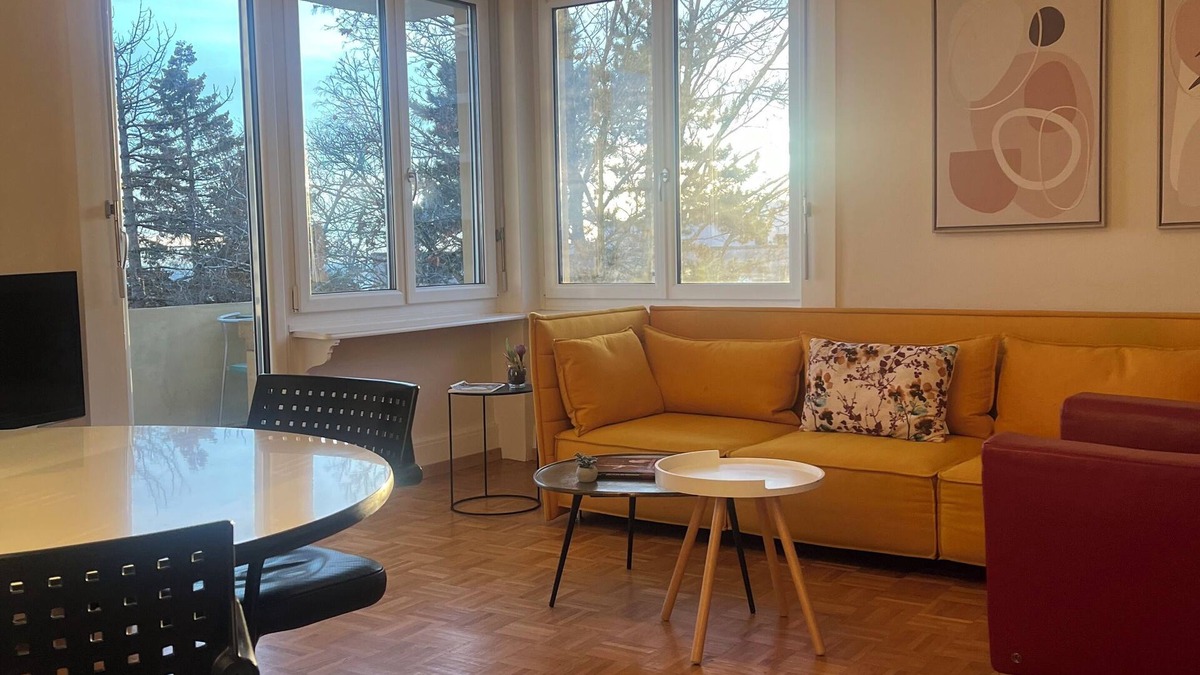 Neuchatel Apartment | Nice Apartment, lake view, 3 bedrooms, Floor 1