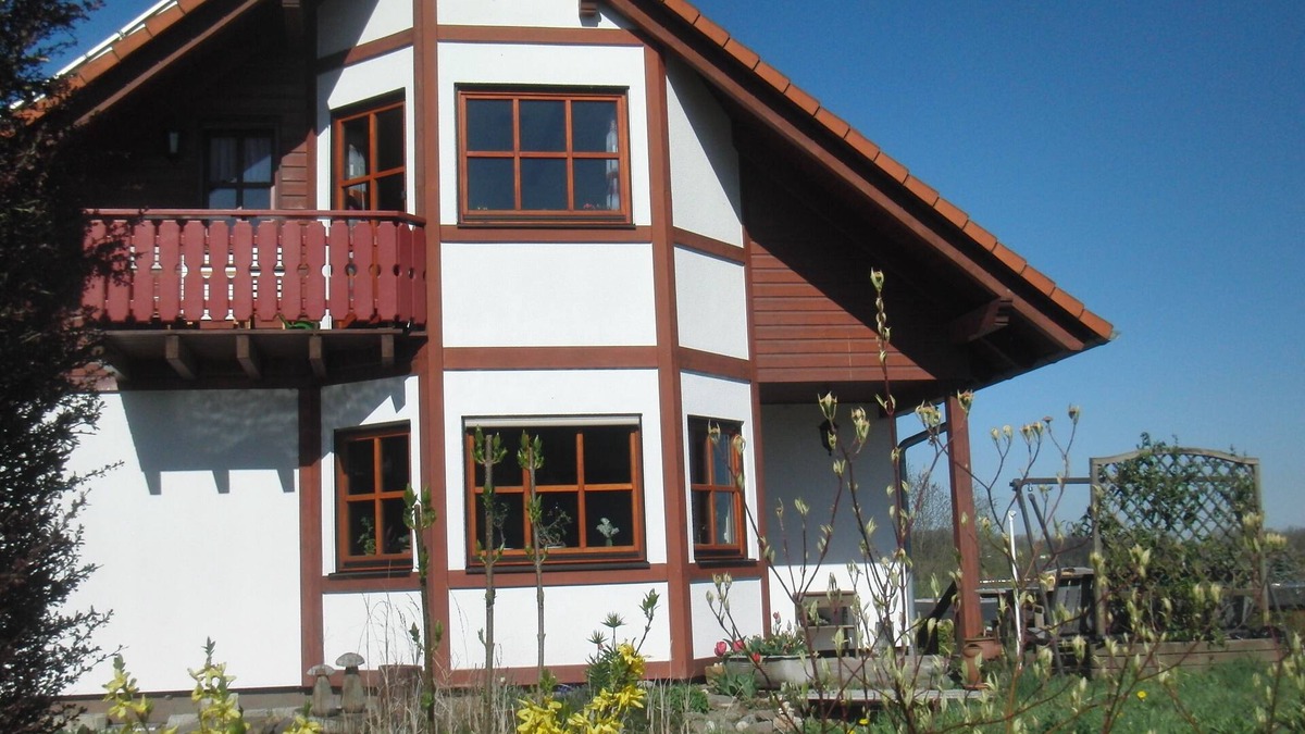 Pesterwitz Apartment | Nice apartment with balcony and view of Dresden