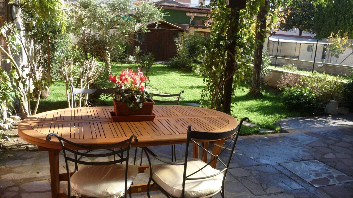 Careggi Rifredi House | Nice apartment with garden!