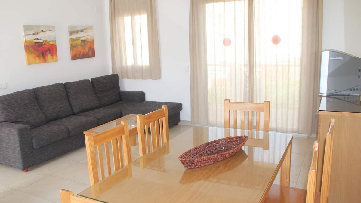 Creixell Apartment | Nice apartment with private terrace