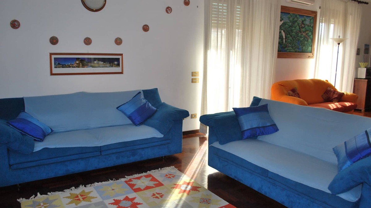 Quartiere XXVII Primavalle Apartment | NICE APT 90 sqm 10 minutes from VATICAN -Wi-Fi - SMART TV - AIR CONDITIONED