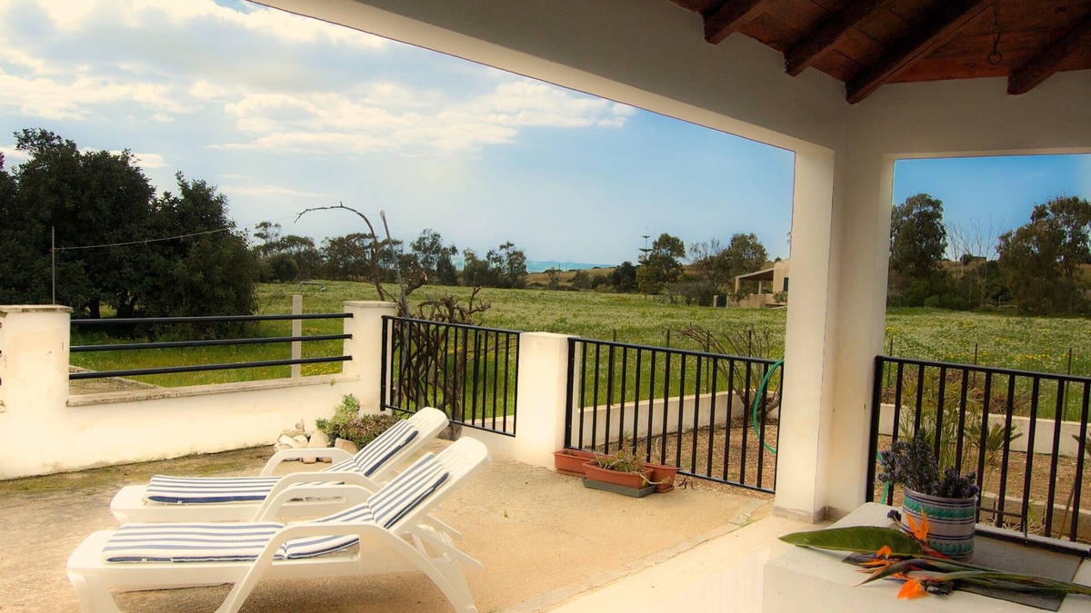 Sampieri House | Nice cottage right on the sandy beach (300 m), quiet location, garden, WiFi, 5 p