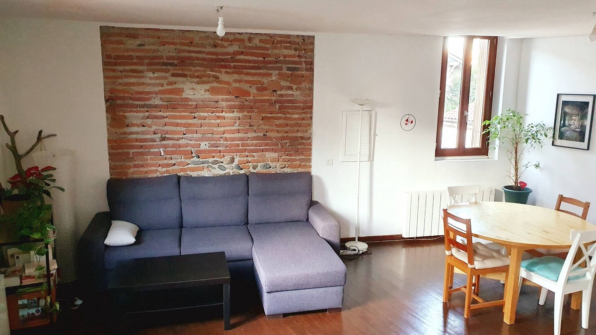 Guilhemery Apartment | Nice duplex in a quiet area