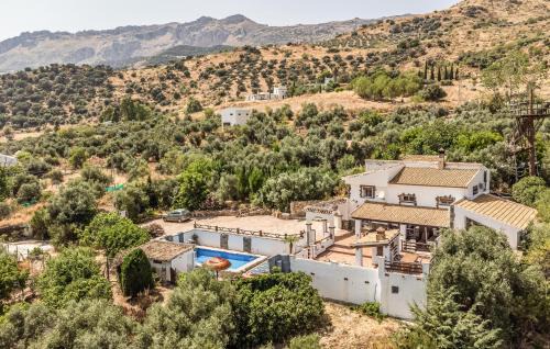 Villanueva de la Concepcion House | Nice Home In Villanueva De La Concepcion