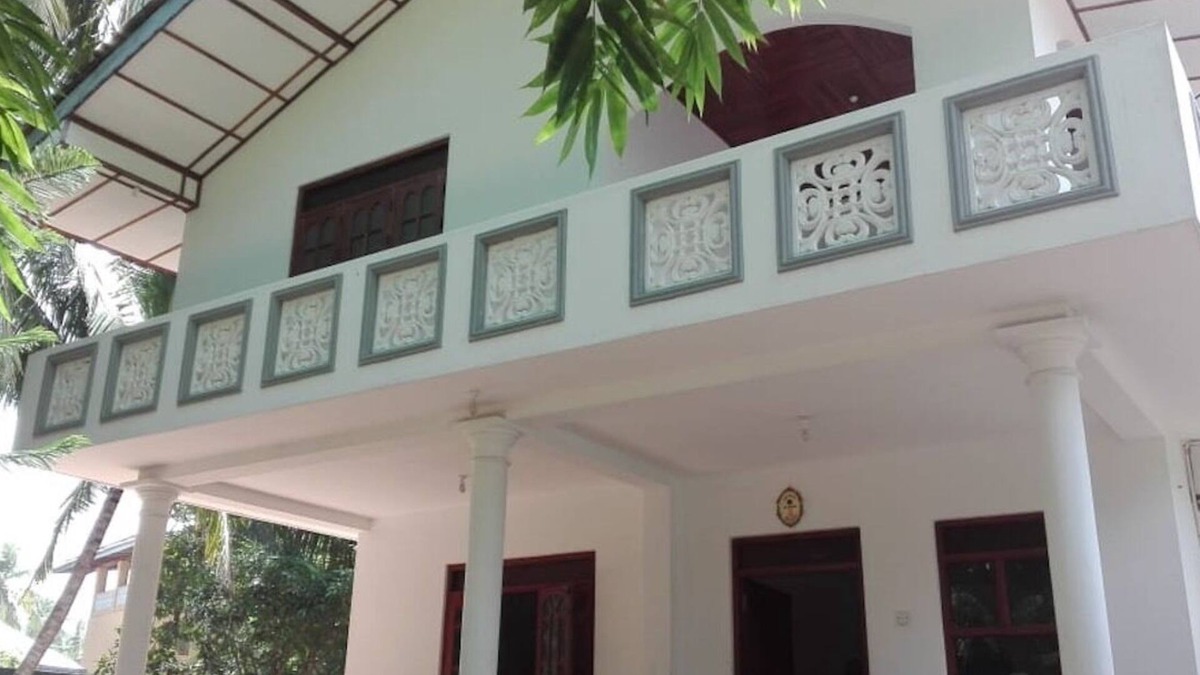 Ahungalla House | Nice holiday home near the beach