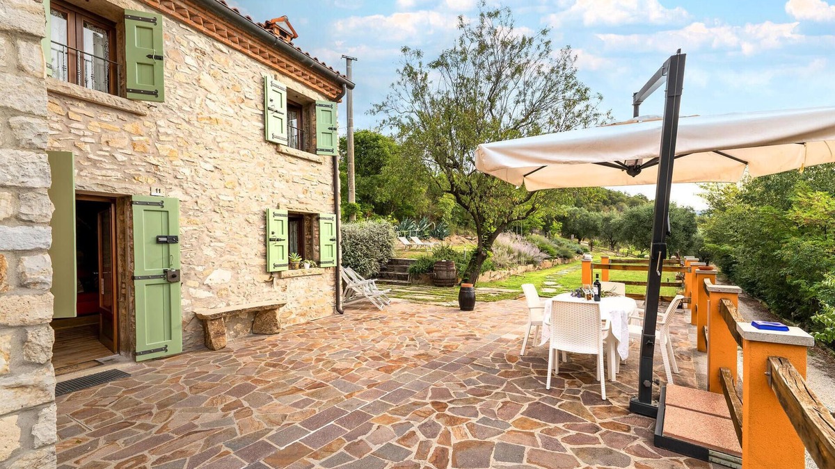 Valnogaredo House | Nice home in Fontanafredda di Cinto