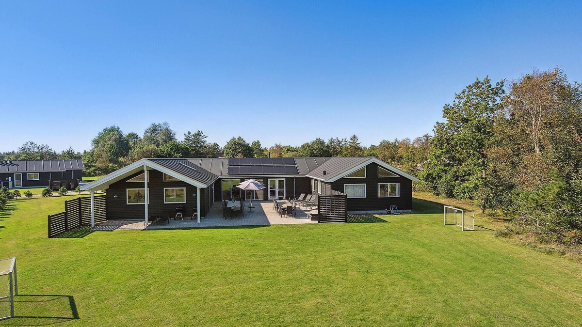 Aalbaek House | Nice home in ålbæk with kitchen