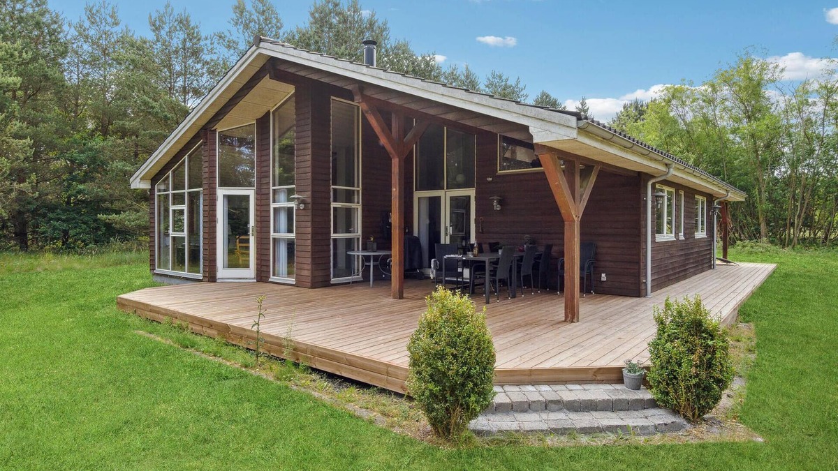 Asaa House | Nice home in Asaa with sauna