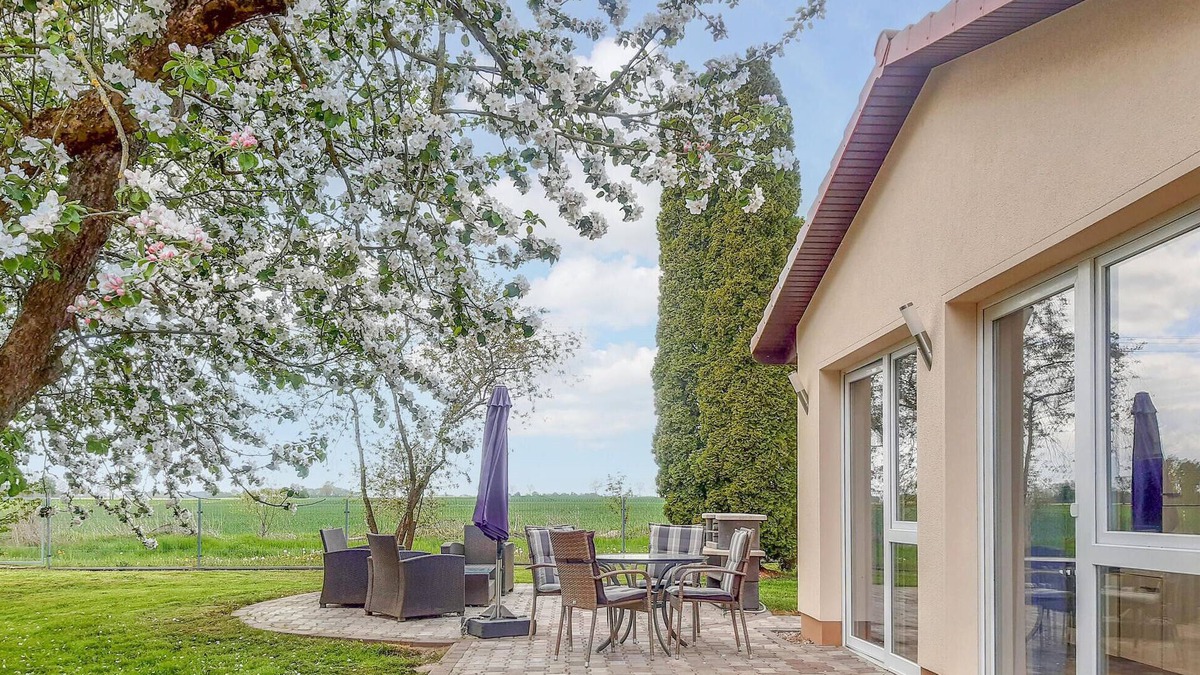 Behrenhoff House | Nice home in Behrenhoff with kitchen