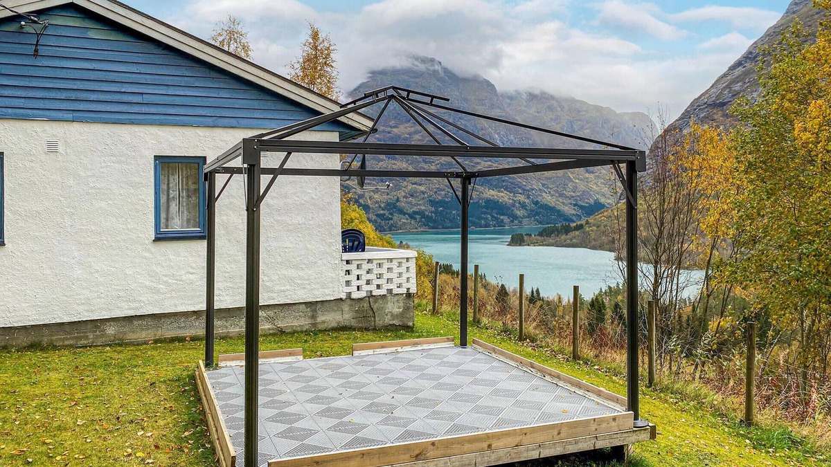 Gloppen House | Nice home in Byrkjelo with kitchen