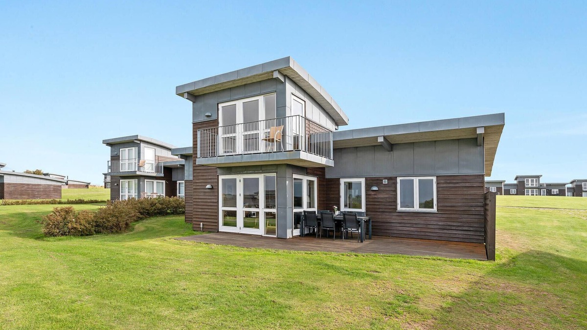 Faaborg House | Nice home in Faaborg with kitchen