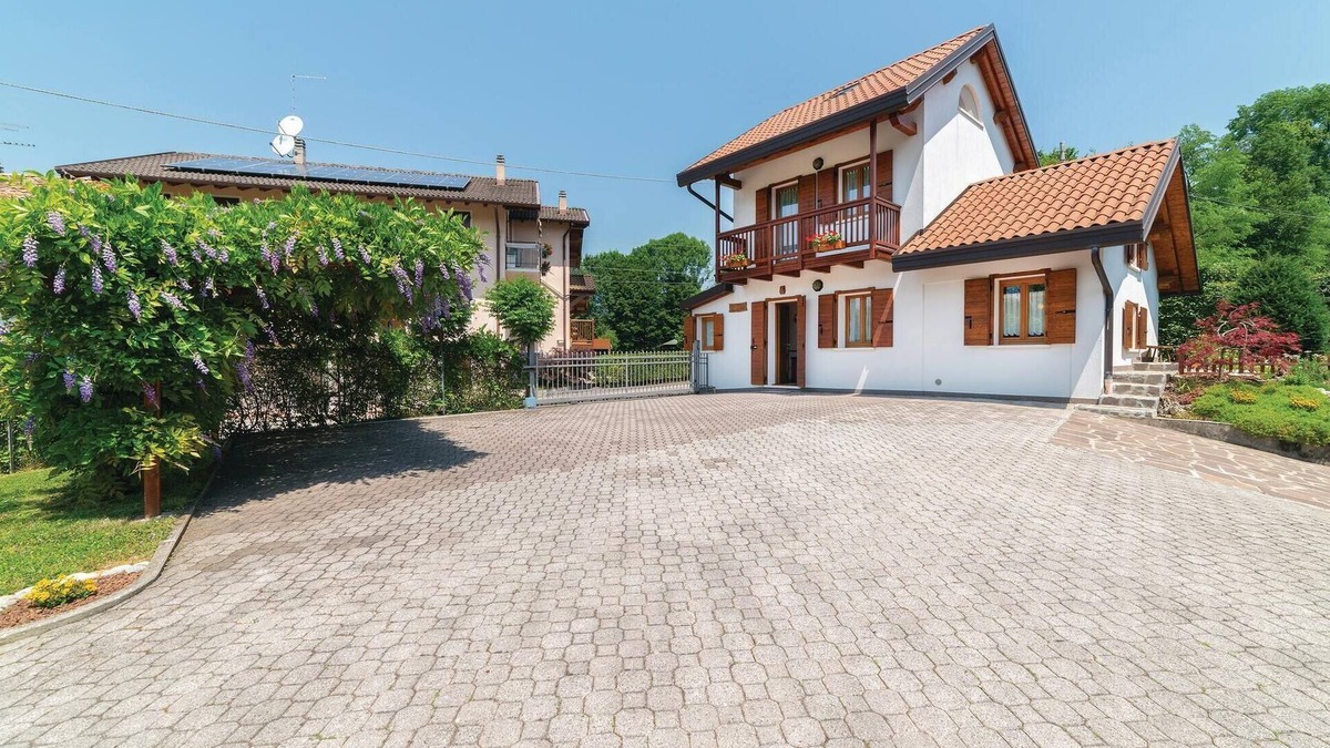 Feltre House | Nice home in Feltre (BL) with WiFi