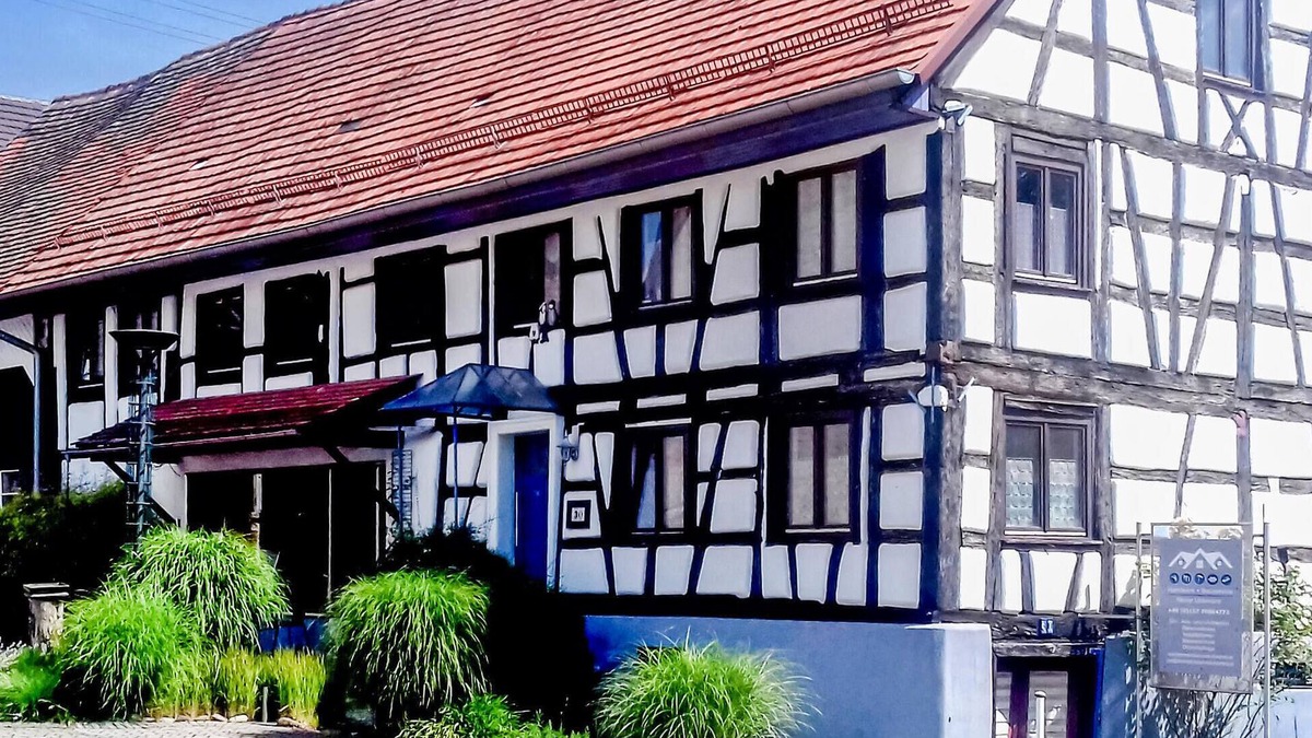 Randegg House | Nice home in Gottmadingen with WiFi