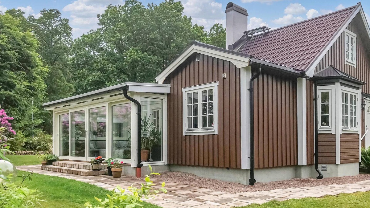 Halmstad House | Nice home in Halmstad with kitchen