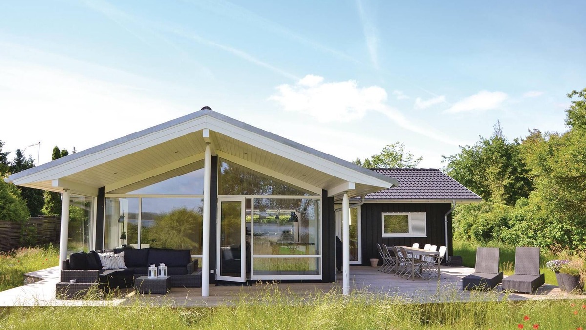 Kulhuse House | Nice home in Jægerspris with sauna