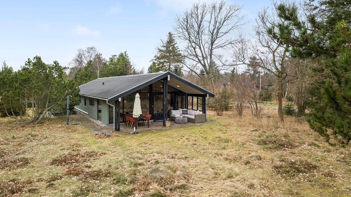 Bratten Strand House | Nice home in Jerup with WiFi