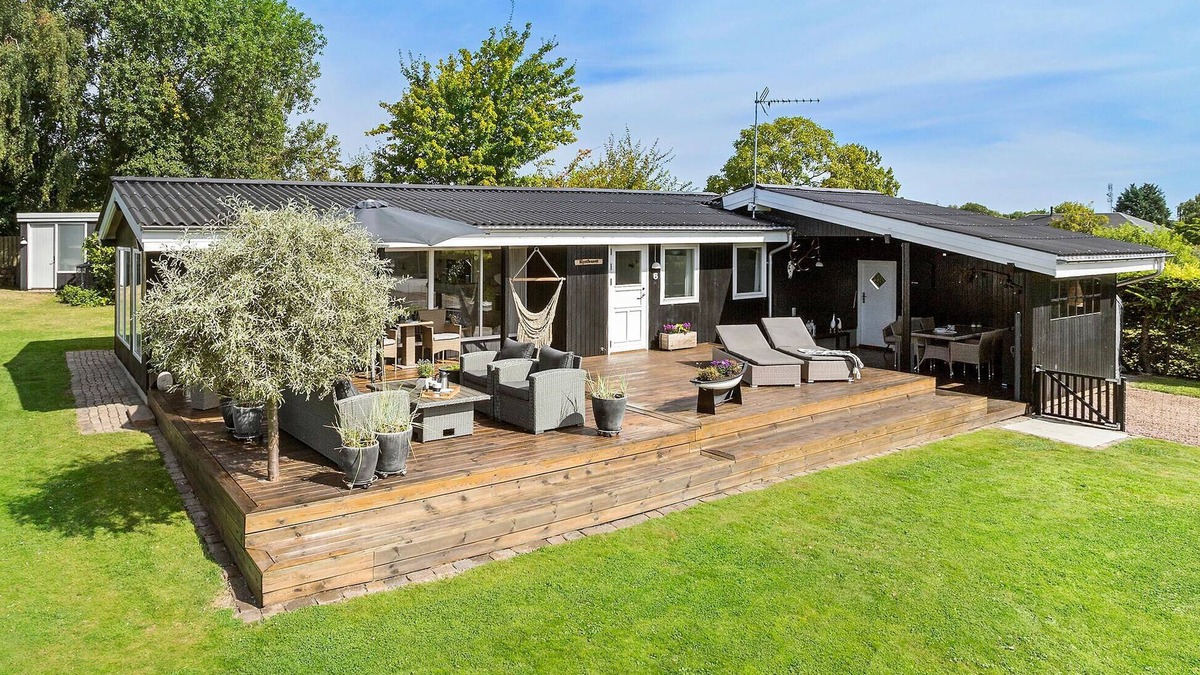 Juelsminde House | Nice home in Juelsminde with WiFi